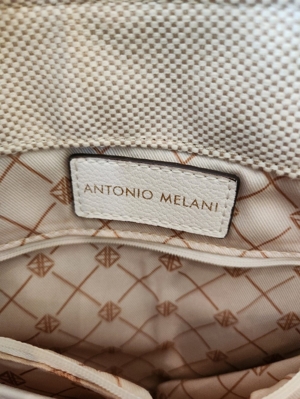 Antonio Melani White Leather Canvas Tote Bag Shoulder Purse Multi Pocket - Picture 4 of 16